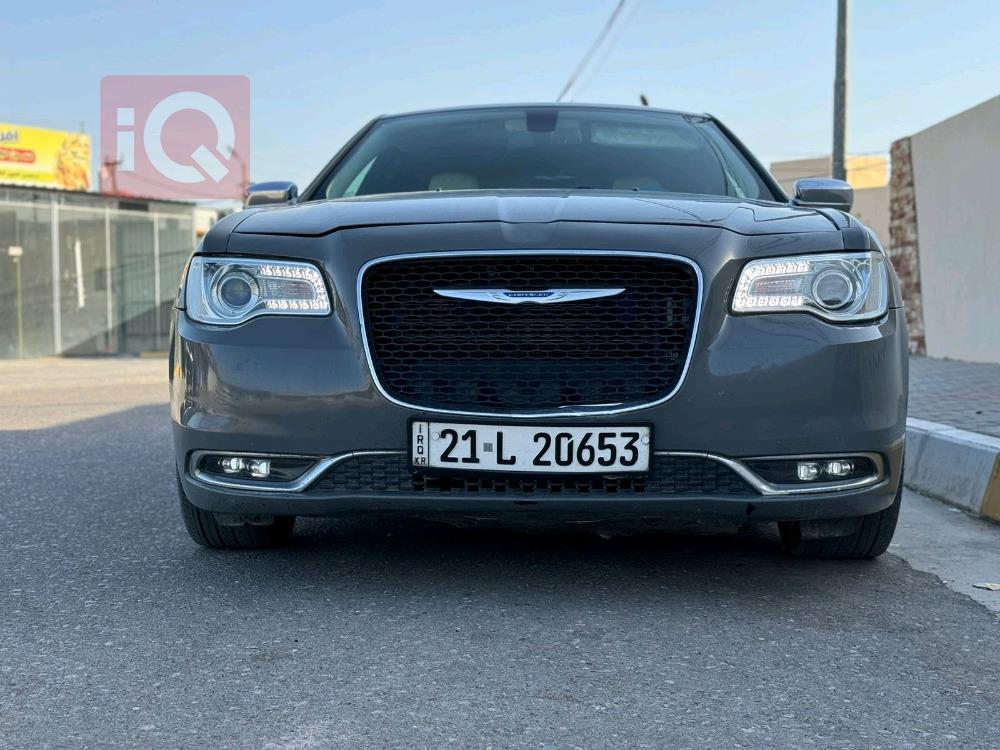 كرايسلر 300
